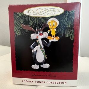 '99 Hallmark Keepsake Christmas Ornament: Sylvester & Tweety